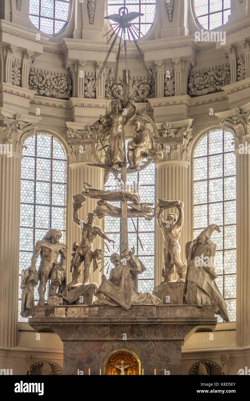 Germania, Bassa Baviera, Passau, st.di santo Stefano, interno, altare, lapidazione di st.stephen Foto Stock