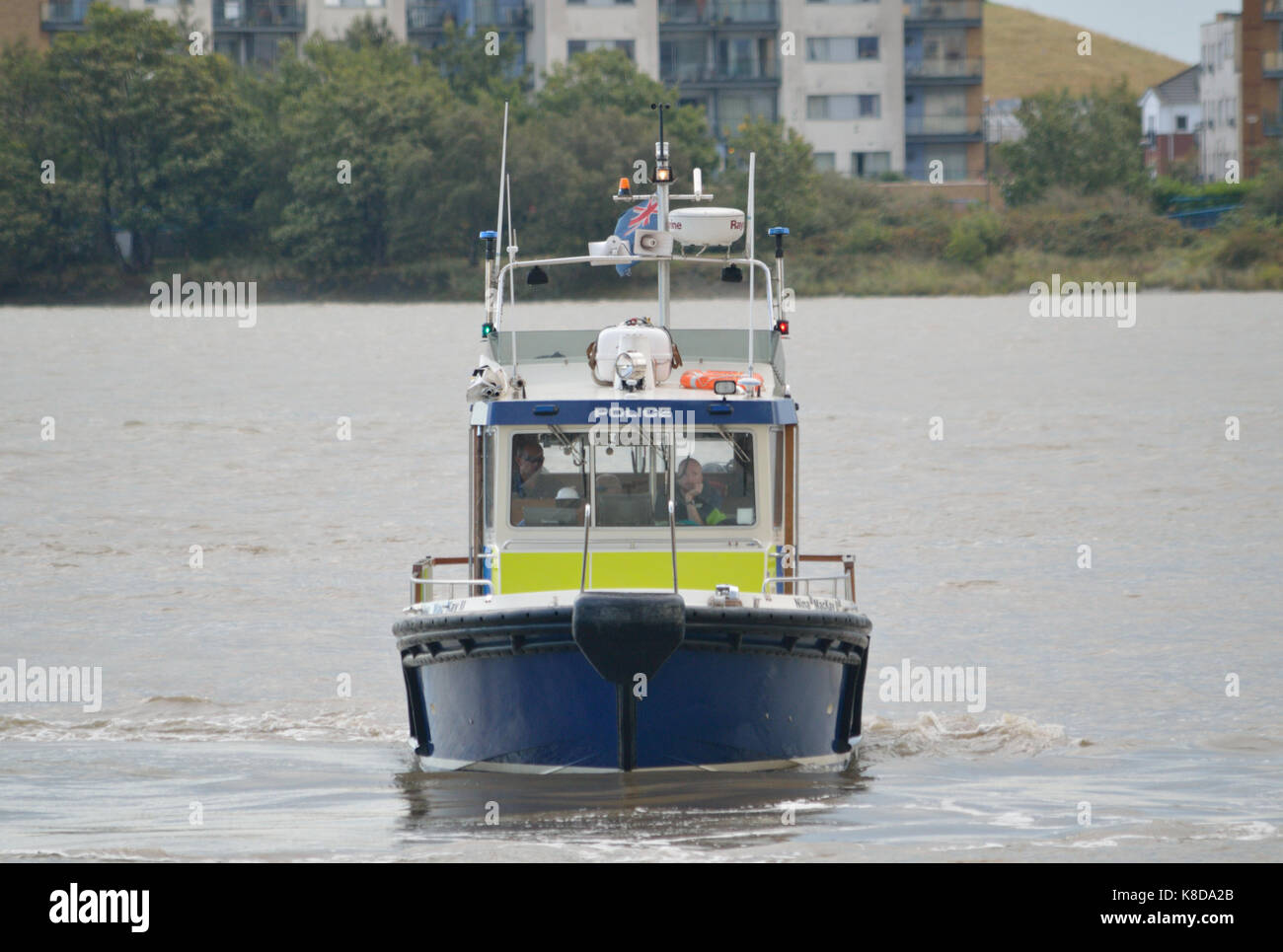 Metropolitan Police Marine unità di polizia barca Nina Mackay II pattugliamento del Tamigi a Londra REGNO UNITO Foto Stock