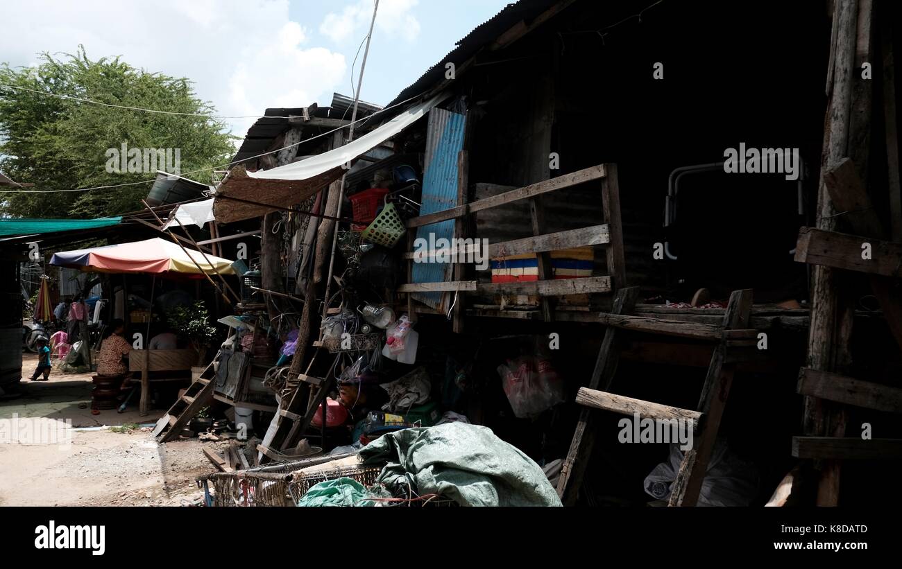 Phnom Penh Cambogia Monivong Ponte sul Fiume Bassac delle baraccopoli zona Foto Stock