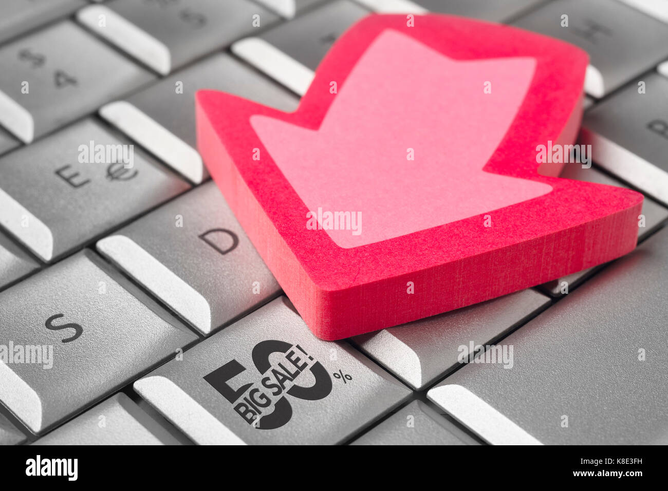 Grande vendita sconto 50% icona su una tastiera di promozione commerciale Foto Stock