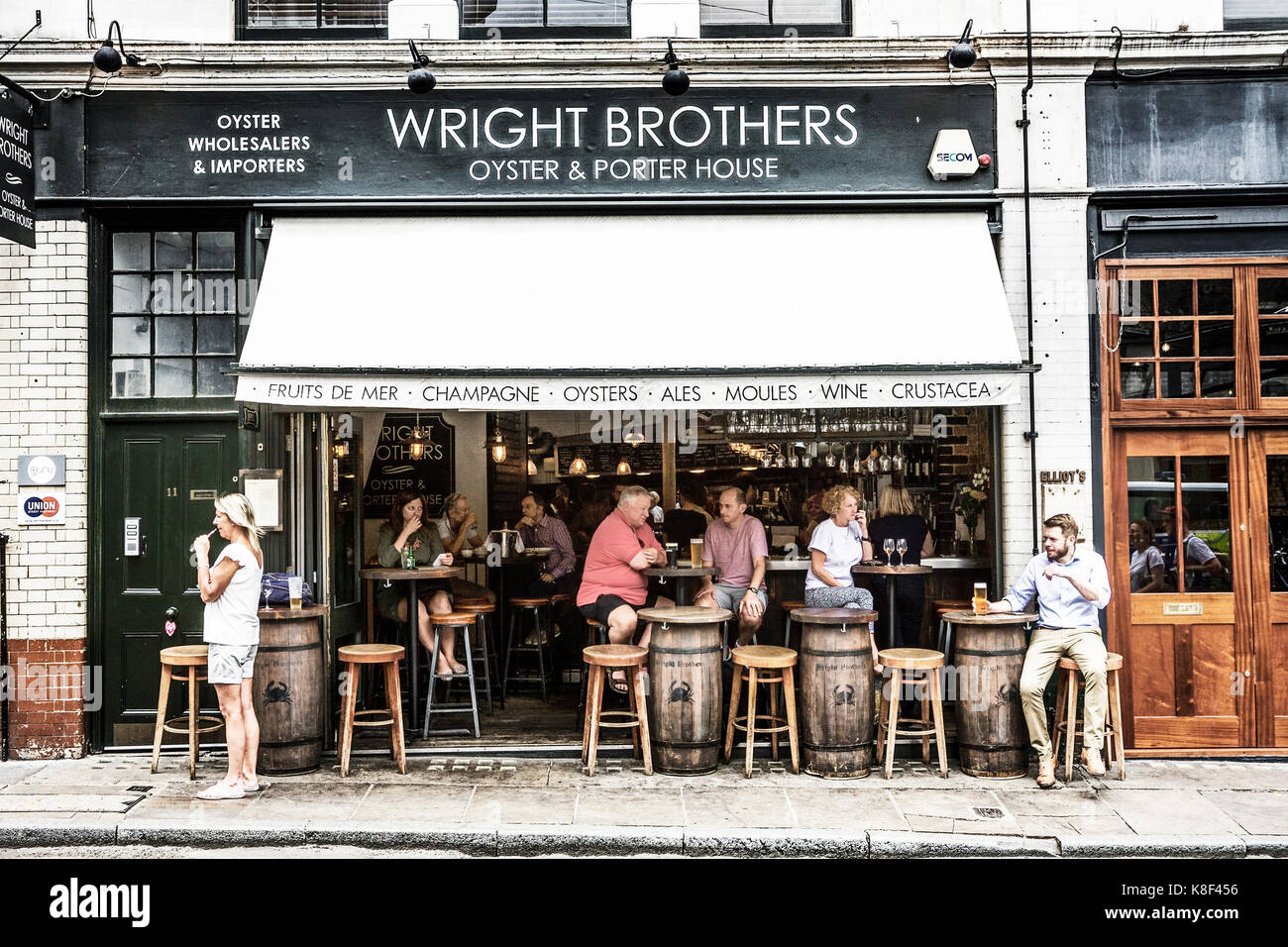 Wright Brothers Oyster and Porter House, Borough Market, Londra, Regno Unito. Foto Stock