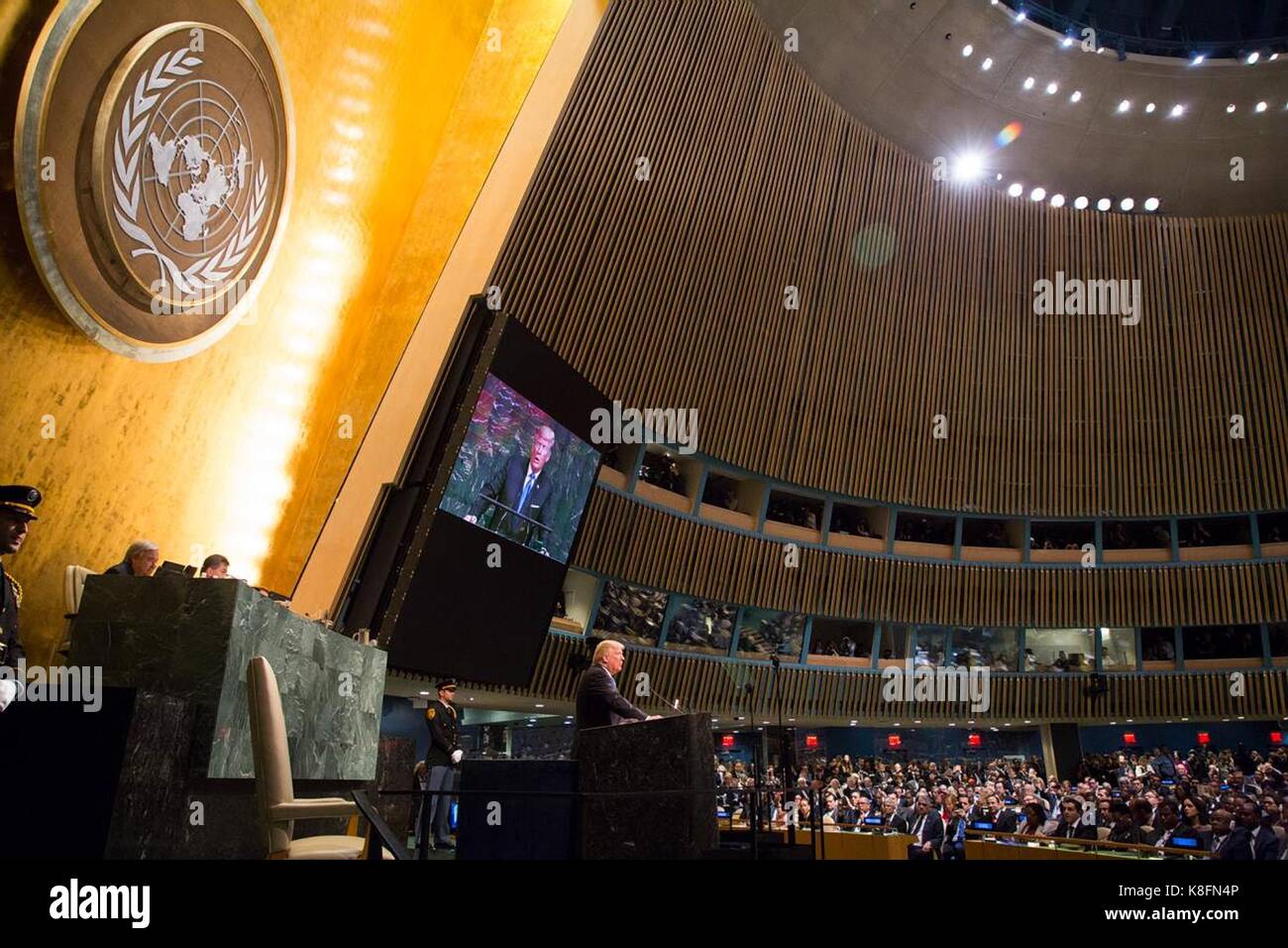 New york, Stati Uniti d'America. Xix Sep, 2017. Presidente statunitense Donald Trump durante il suo discorso alla 72esima sessione dell' assemblea generale delle Nazioni Unite il 19 settembre 2017 a New York City. Credito: planetpix/alamy live news Foto Stock