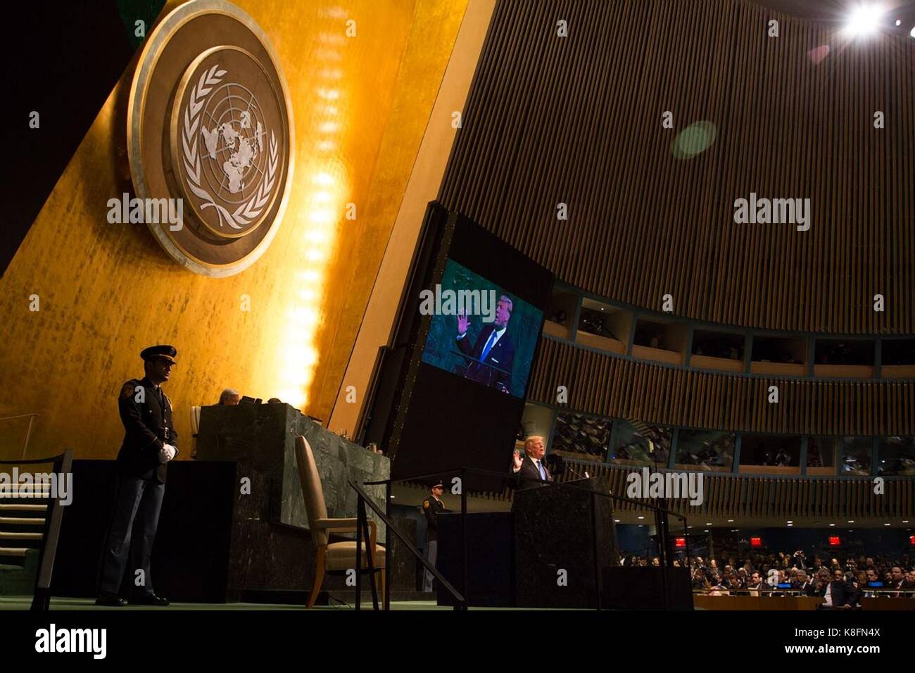 New york, Stati Uniti d'America. Xix Sep, 2017. Presidente statunitense Donald Trump durante il suo discorso alla 72esima sessione dell' assemblea generale delle Nazioni Unite il 19 settembre 2017 a New York City. Credito: planetpix/alamy live news Foto Stock