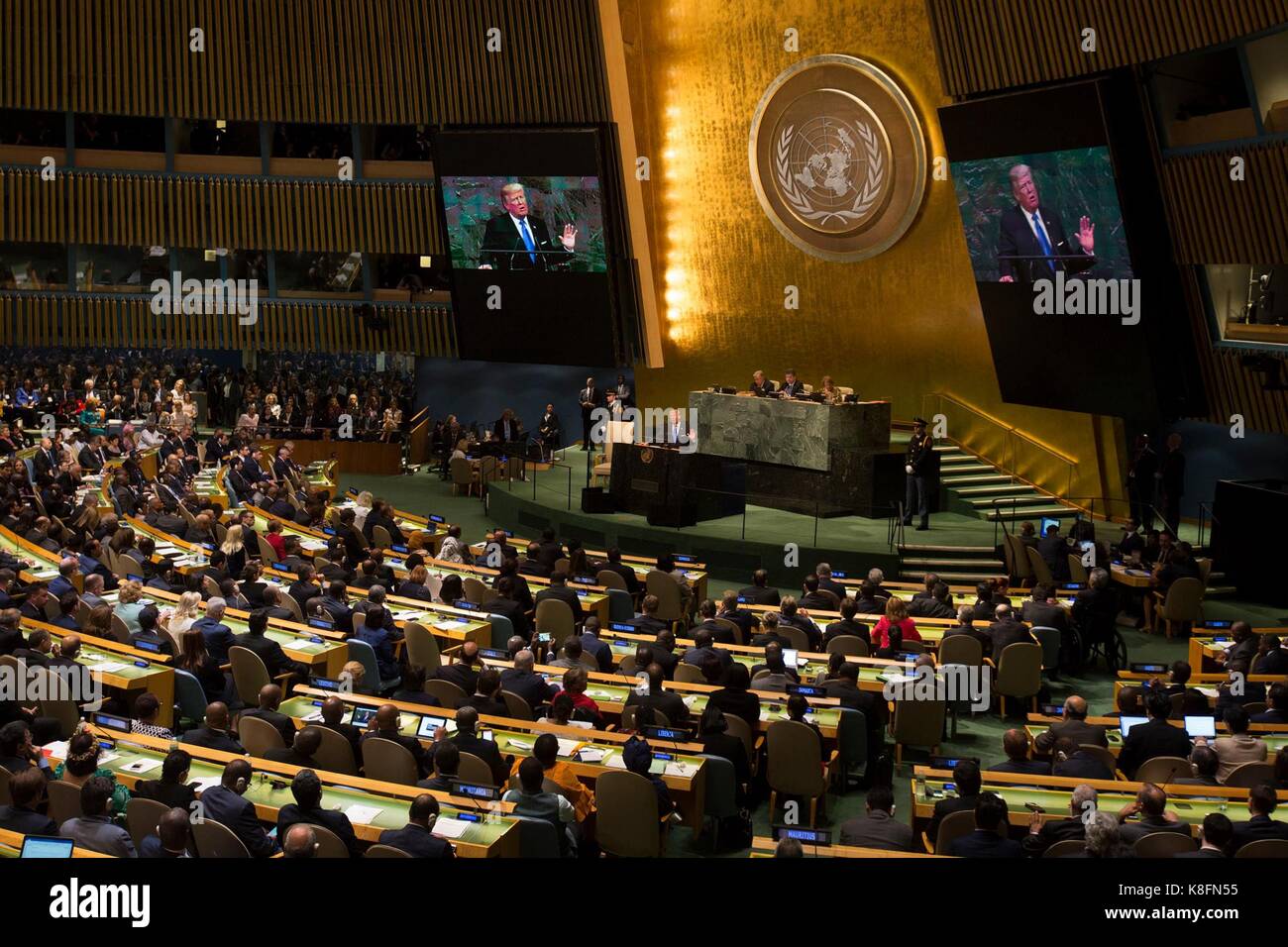 New york, Stati Uniti d'America. Xix Sep, 2017. Presidente statunitense Donald Trump durante il suo discorso alla 72esima sessione dell' assemblea generale delle Nazioni Unite il 19 settembre 2017 a New York City. Credito: planetpix/alamy live news Foto Stock