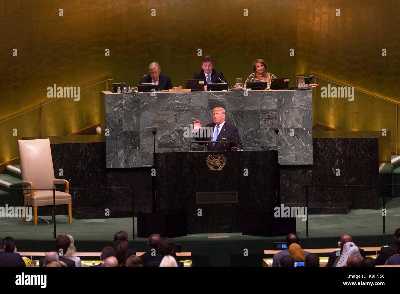 New york, Stati Uniti d'America. Xix Sep, 2017. Presidente statunitense Donald Trump durante il suo discorso alla 72esima sessione dell' assemblea generale delle Nazioni Unite il 19 settembre 2017 a New York City. Credito: planetpix/alamy live news Foto Stock