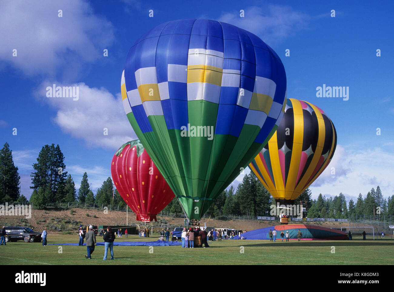 I palloni ad aria calda, Mongolfiere sopra piega, piega, Oregon Foto Stock