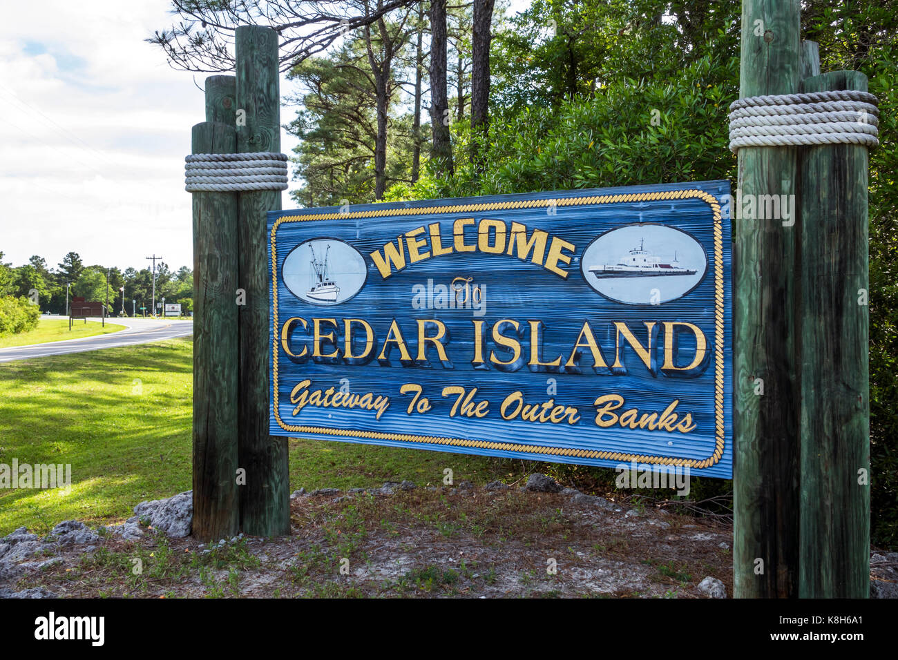 North Carolina, North Carolina, autostrada 12, Cedar Island, benvenuto, segnale, NC170518048 Foto Stock