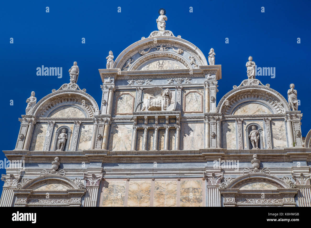 Ornati in cima all'Ospedale SS Giovanni e Paolo a Venezia, Italia Foto Stock