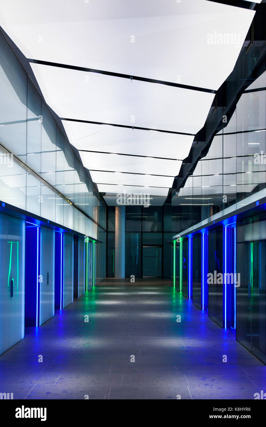 Interno del 10 brock street nel Regent's Place, uffici di facebook, Londra, Inghilterra Foto Stock