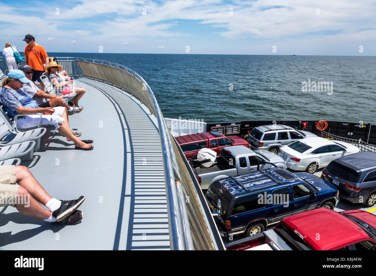 Ocracoke North Carolina, Pamlico Sound, Outer Banks, Cedar Island, traghetto, barca, acqua, veicoli, passeggeri passeggeri motociclisti, NC170518070 Foto Stock