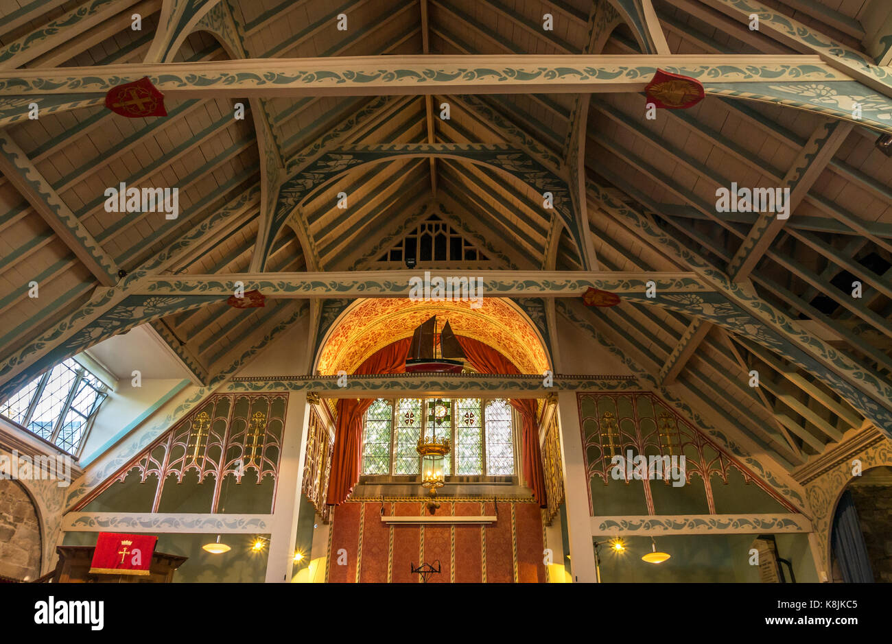 Arti e Mestieri stile Chiesa Presbiteriana di Scozia Chalmers Memorial Church, Port Seton, Scozia da architetti Sydney Mitchell e George Wilson Foto Stock