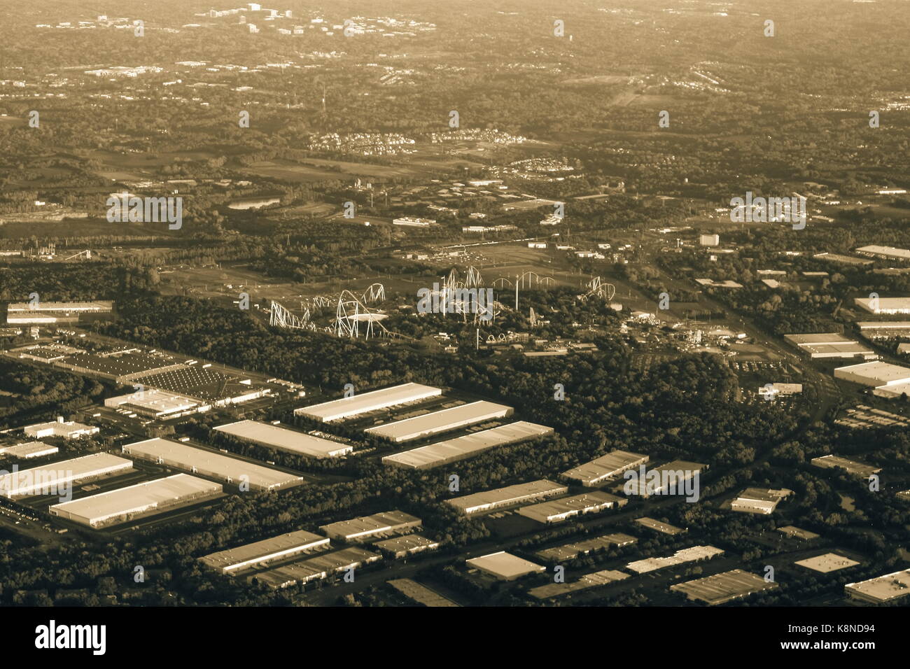 Vista aerea di Charlotte, North Carolina presi dalla finestra di discesa di un aereo arrivando a Charlotte Douglas international airport. Foto Stock