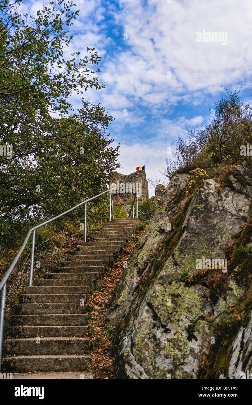 Immagine della Fortezza di Poienari - chiamato anche dracula rifugio di capananenii pamanteni Foto Stock