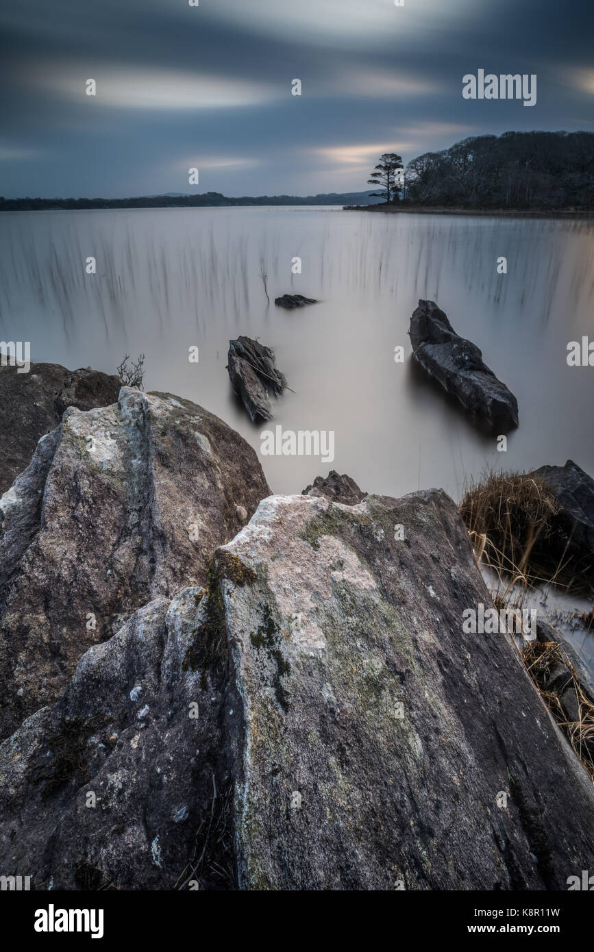 Lago muckrooss all'alba, Killarney, County kerry, munster, irlanda, marzo Foto Stock