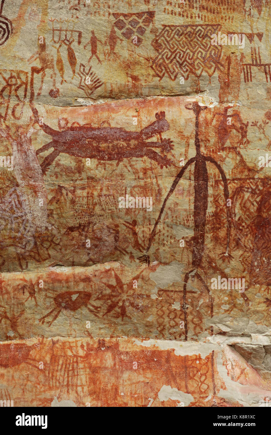 Roccia preistorica arte, dipinti su al riparo scogliera la lindosa, colombia Foto Stock