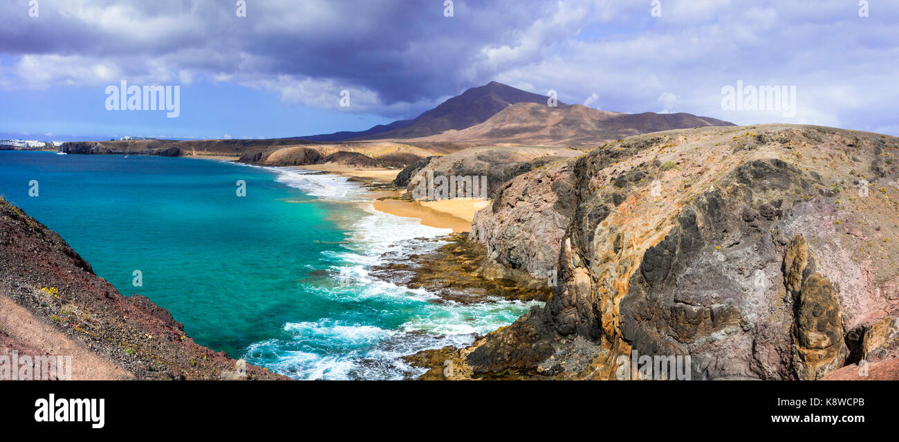 Impressionante paesaggio vulcanico dell'isola di Lanzarote,canary,Spagna. Foto Stock
