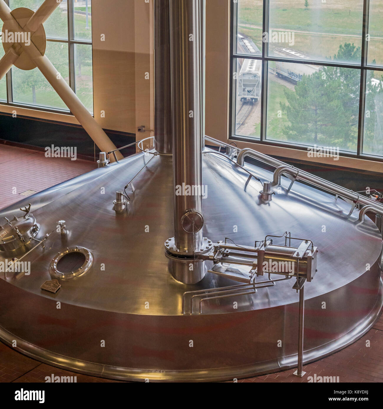 Fort Collins, colordo - un bollitore brew presso la anheuser-busch brewery. è uno dei 12 birrifici la società opera attraverso gli stati uniti. Foto Stock