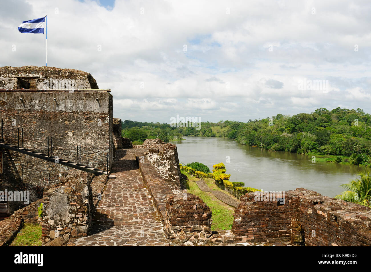Nicaragua, spagnolo fortificazione di difesa in di El Castillo su una banca del fiume san juan per difendere l'accesso alla città di Grenada contro i pirati. Foto Stock