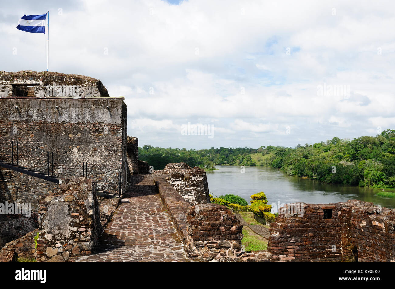 America centrale Nicaragua, spagnolo fortificazione di difesa in di El Castillo su una banca del fiume san juan per difendere l'accesso alla città di Grenada Foto Stock