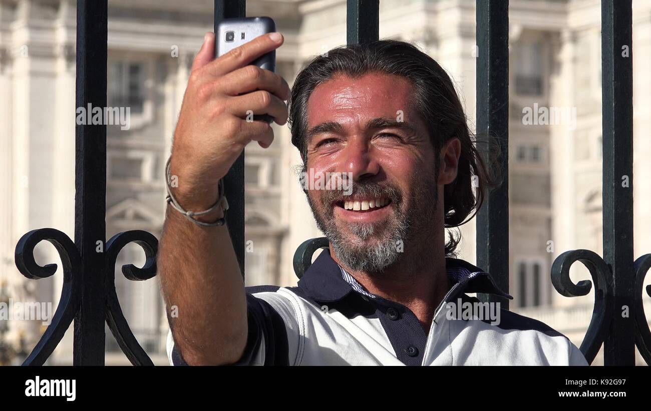 Bello spagnolo Selfie maschio Foto Stock
