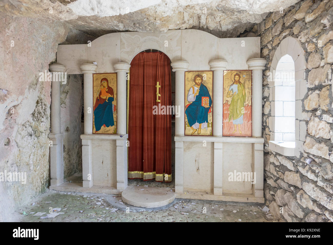 La Bulgaria, Ruse, basarbovo monastero di roccia Foto Stock