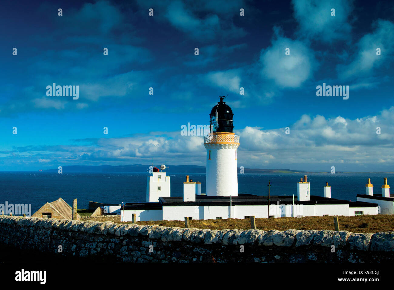 Dunnett Capo Faro, l'Orkney isola di hoy e Pentland Firth dalla testa di Dunnett, la Gran Bretagna è il punto più settentrionale, caithness Foto Stock