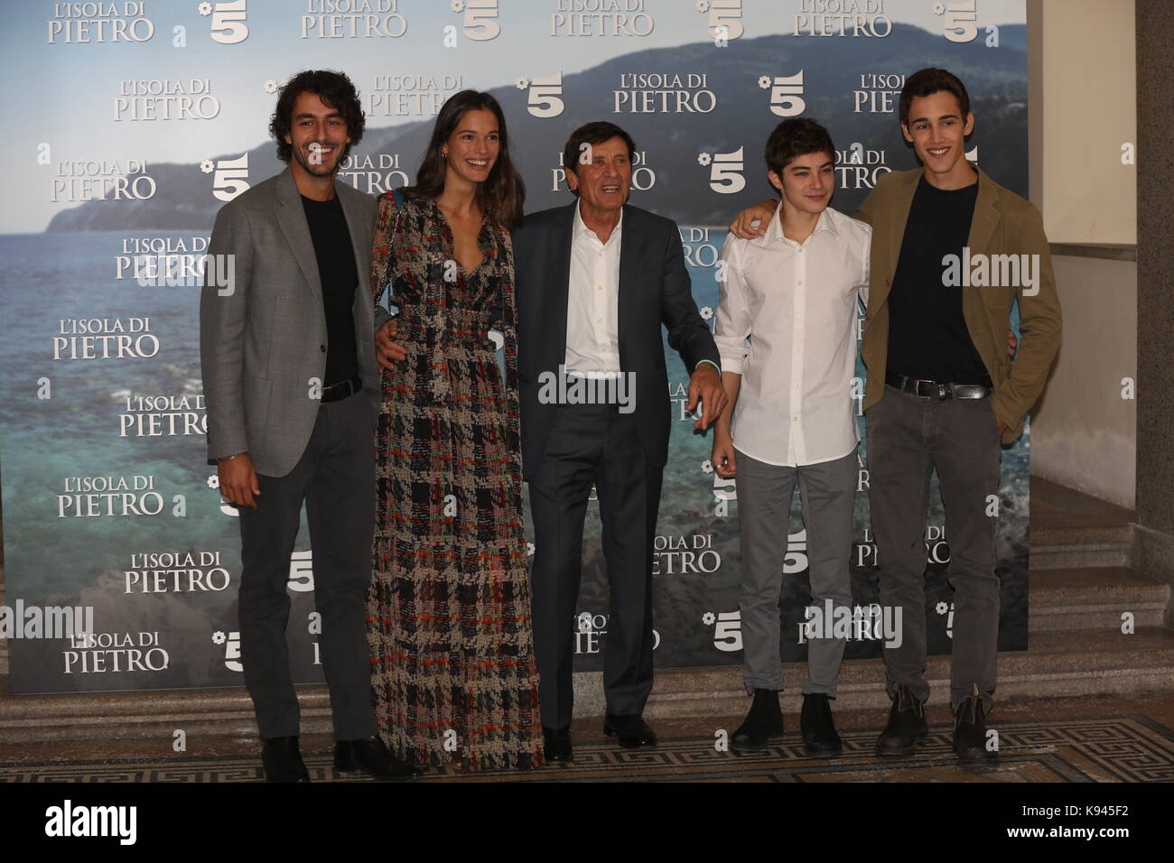 Milano, Italia. Xxi Sep, 2017. Il cast di narrativa italiana 'l'isola di Pietro' credit: Luca marenda/Pacific press/alamy live news Foto Stock