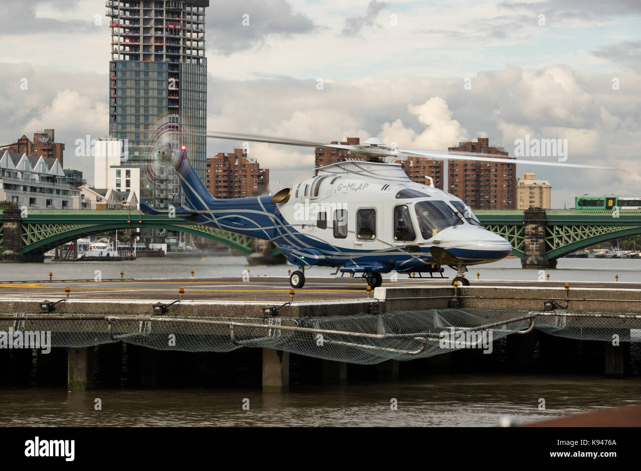 AgustaWestland AW169 G-MLAP a Londra eliporto Foto Stock