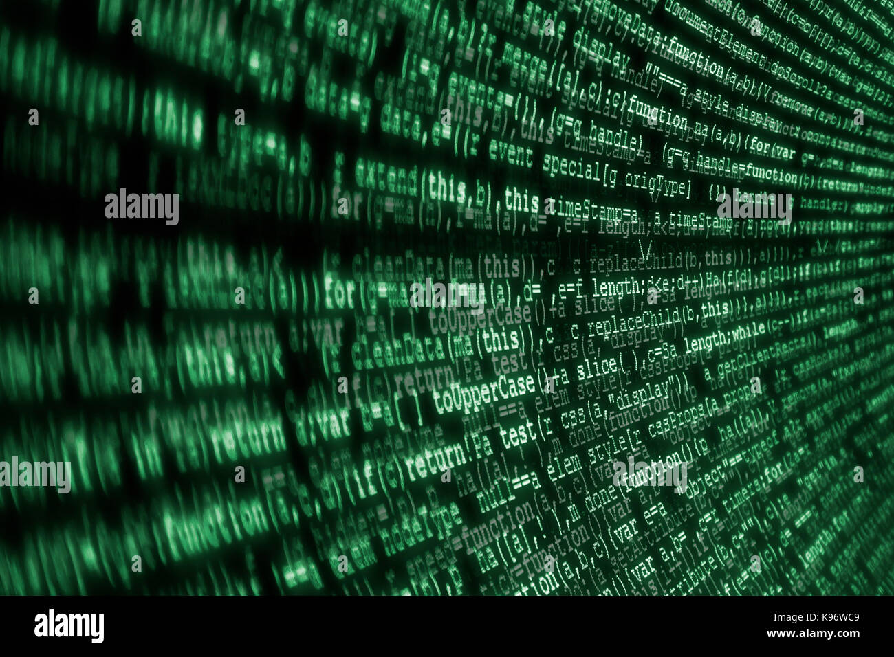 Internet Concept, codice JavaScript. Pagine Web linguistiche, computer, rete, Web. Sfondo nero con testo verde come vecchi monitor CRT, stile matrice. Foto Stock