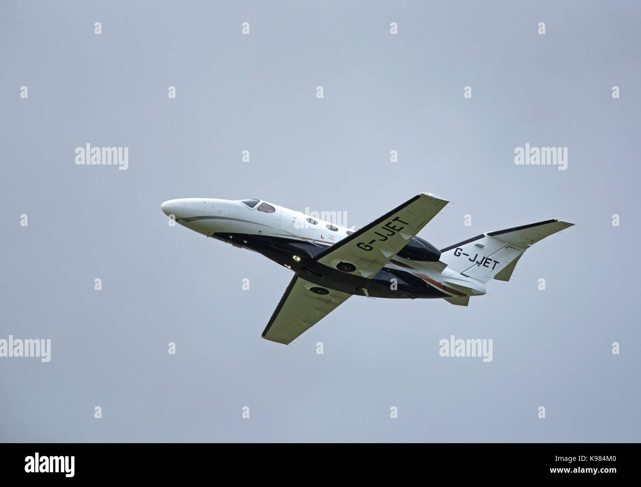 Un Cessna Mustang sulla carta si diparte Dalcross Inverness Airport in rotta verso gli Stati Uniti d'America. Foto Stock