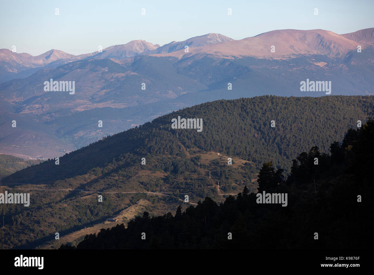 Valle di Tena nella catena montuosa dei Pirenei aragonesi, Pirenei catalani, Spagna, Europa Foto Stock