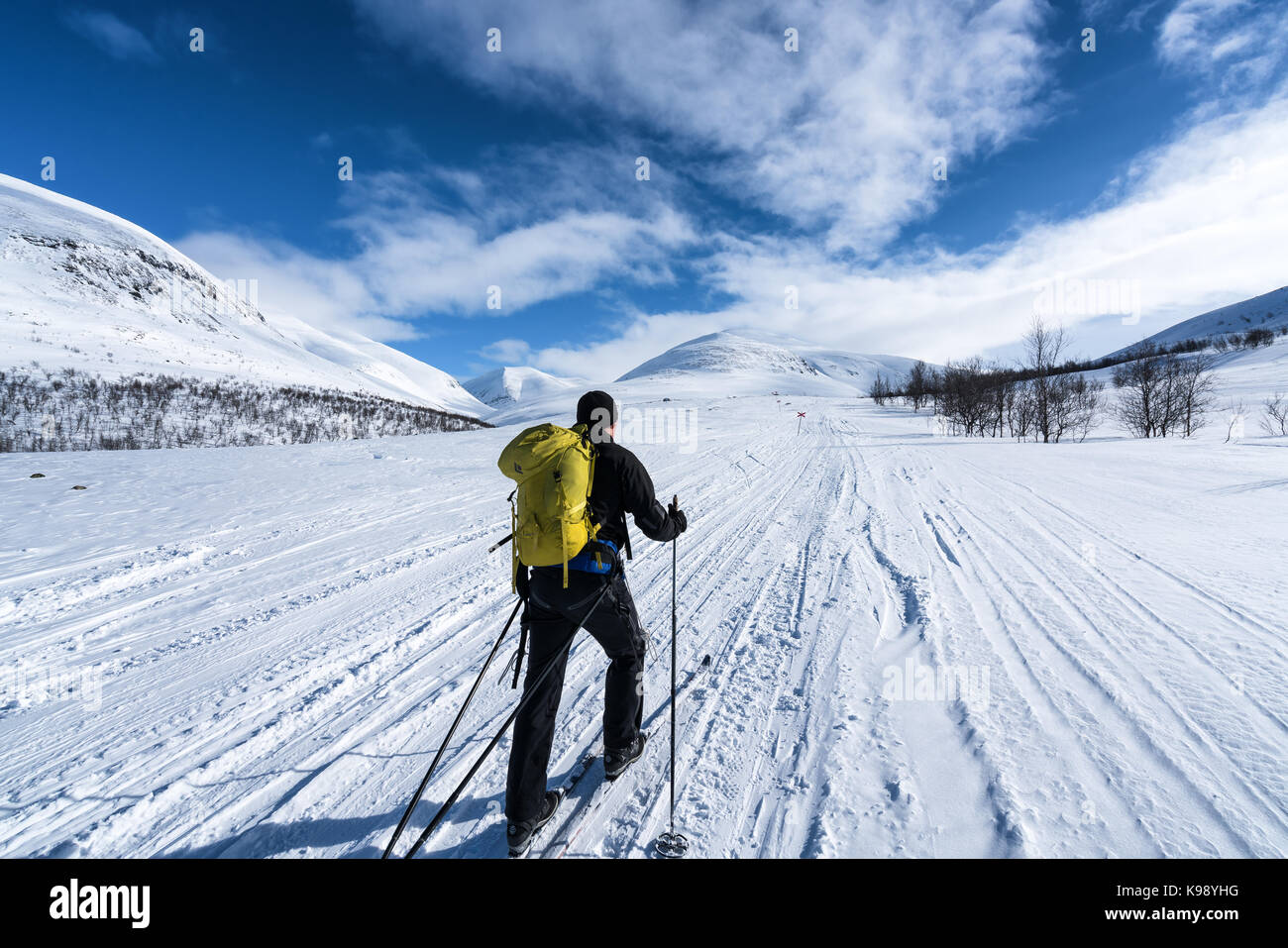 Sci alpinismo in abisko national park, Svezia, Europa UE Foto Stock
