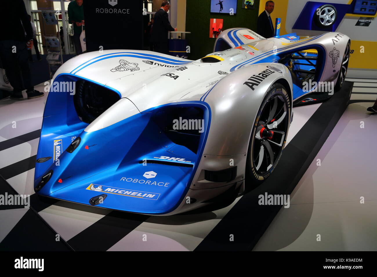 I costruttori di auto da tutto il mondo presentano i loro nuovi modelli e concept car a questo anno di iaa auto motor show di Francoforte, Germania Foto Stock