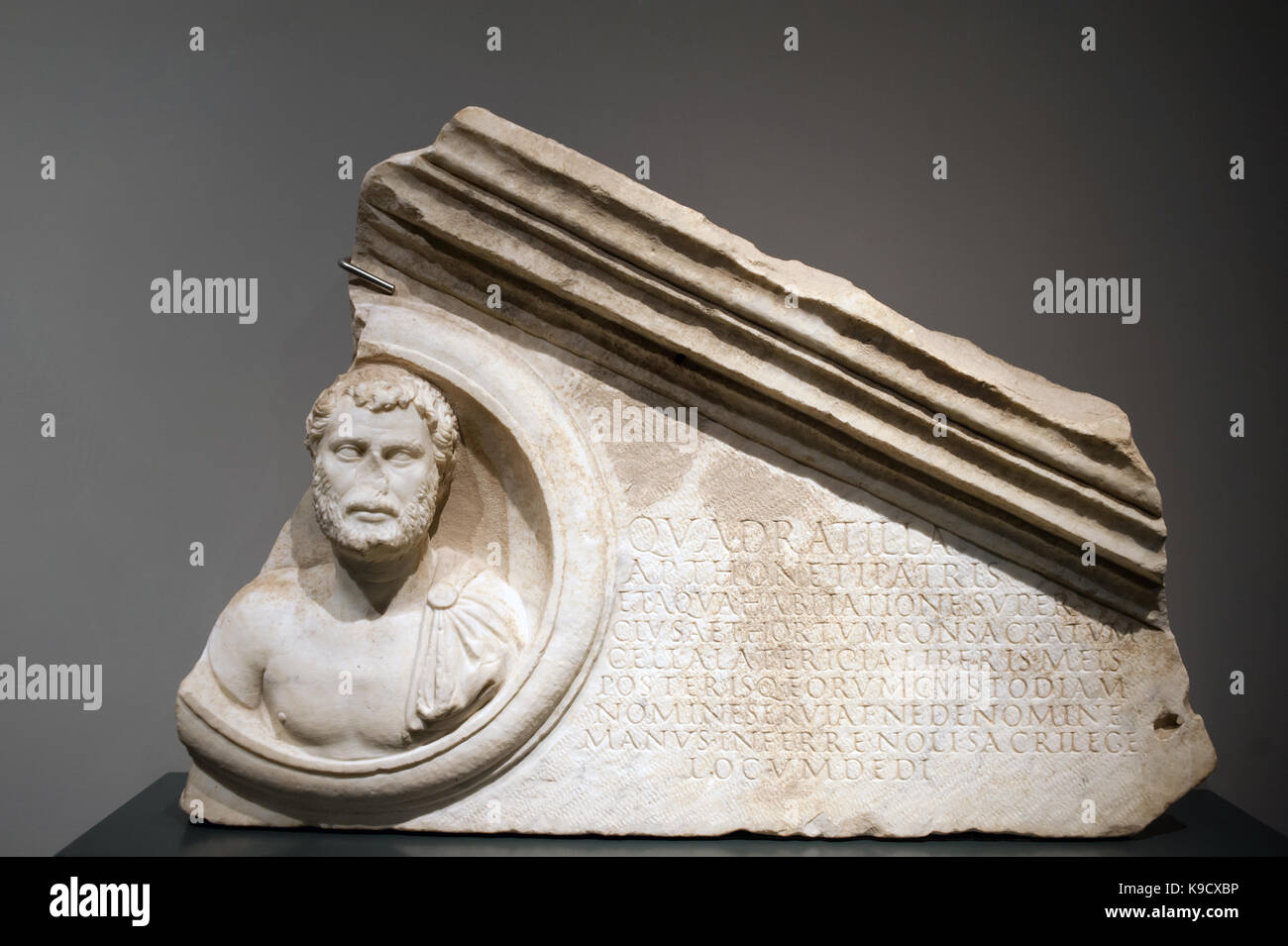 Dettaglio del monumento funerario in Italia. Museo Nazionale Romano. Palazzo Massimo. Roma. L'Italia. Foto Stock