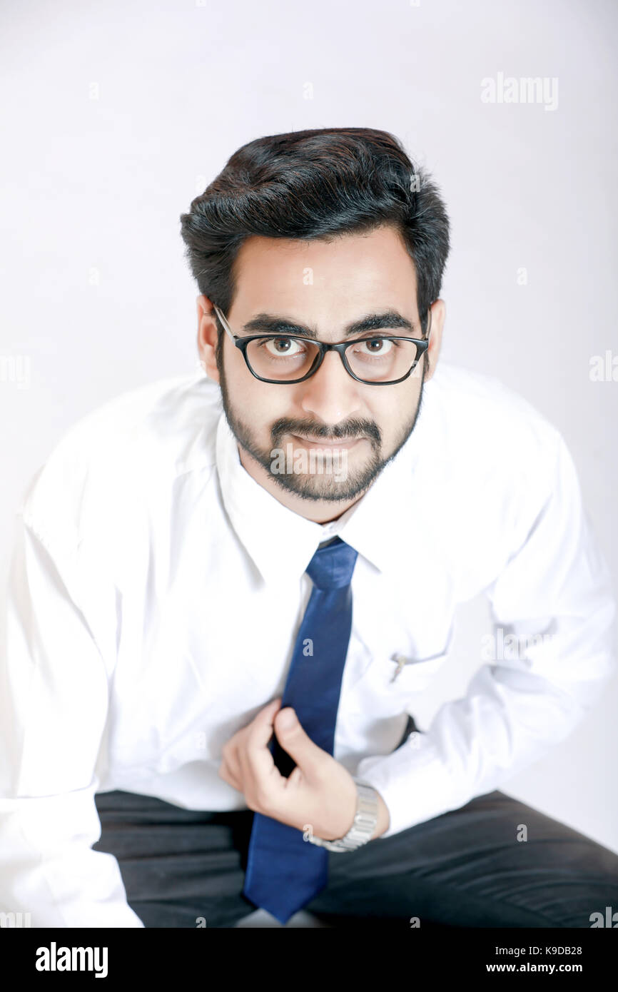 Indian giovane uomo su occhiali Foto Stock