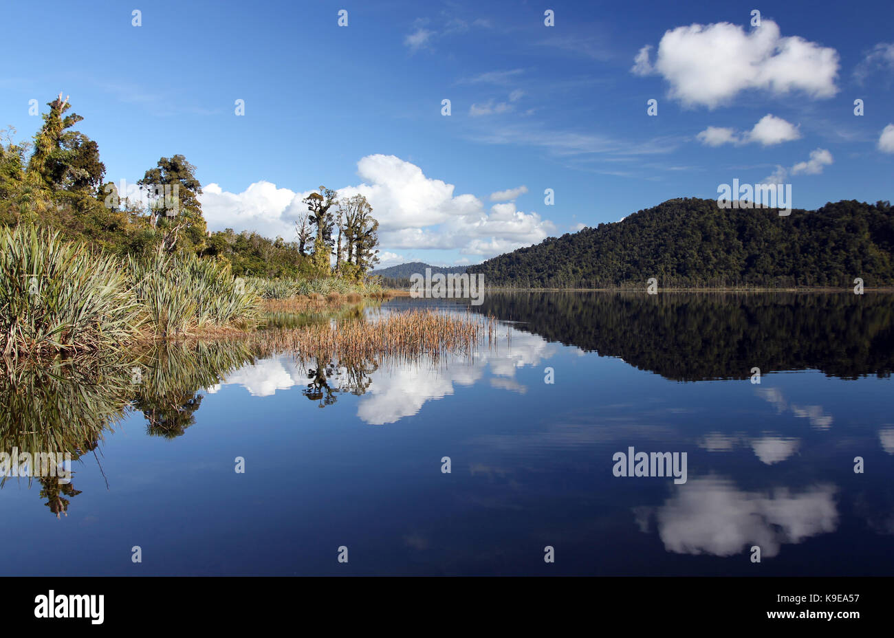 Lake paringa isola del sud della Nuova Zelanda Foto Stock
