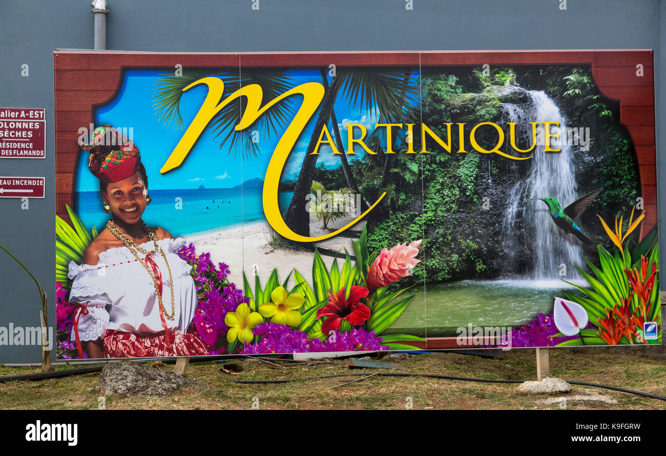 Fort-de-France, Martinica. Benvenuto in Martinica Affissioni presso la nave da crociera Pier. Foto Stock