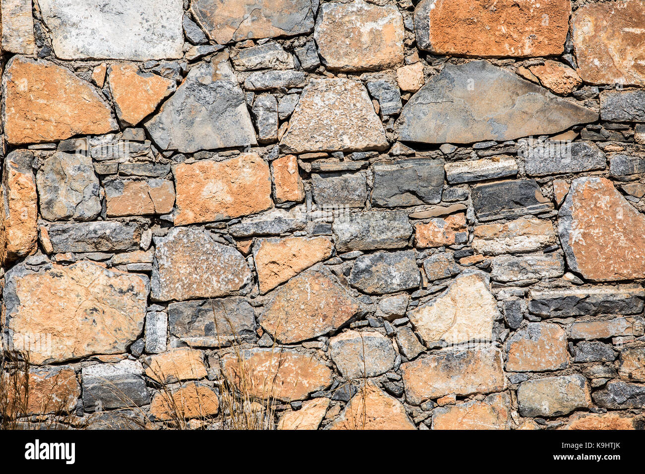 Il vecchio muro di pietra. close up. Foto Stock