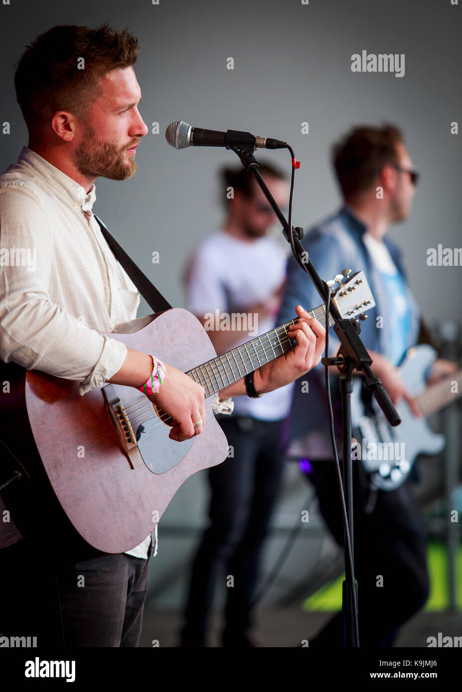 Matt Lino il fattore X, cantautore, Performing Live © Clarissa Debenham / Alamy Foto Stock