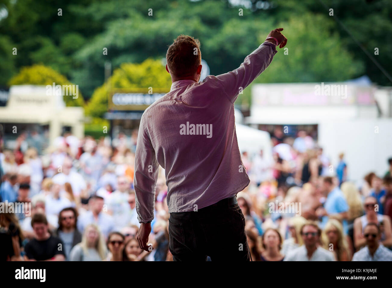 Matt Lino il fattore X, cantautore, Performing Live © Clarissa Debenham / Alamy Foto Stock