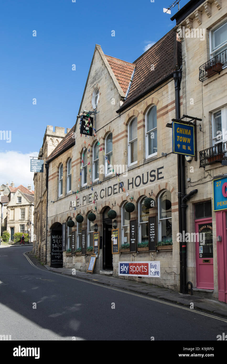 Il Bear Inn, Bradford on Avon, Wiltshire, Inghilterra, Regno Unito Foto Stock