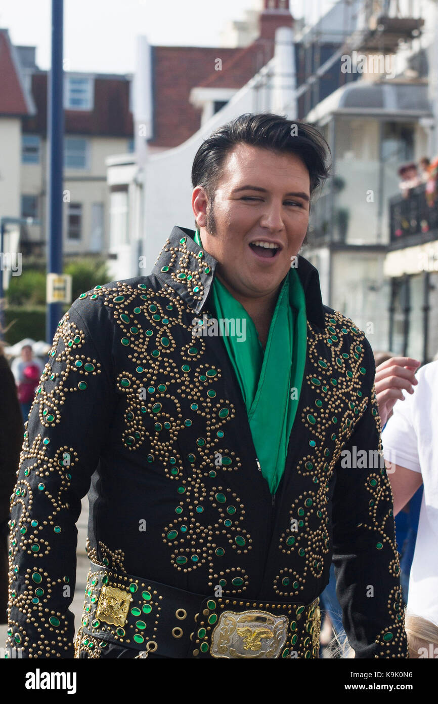 Elvis Presley simile a presso il festival di Elvis in Porthcawl, Galles Foto Stock