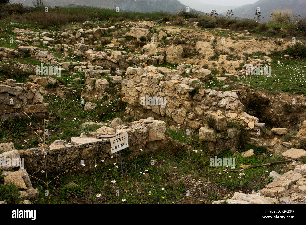 In una posizione strategica in alto nelle montagne di Creta al vertice Kefala un insediamento era fiorente dal tardo Minoan al Dorian volte. Foto Stock