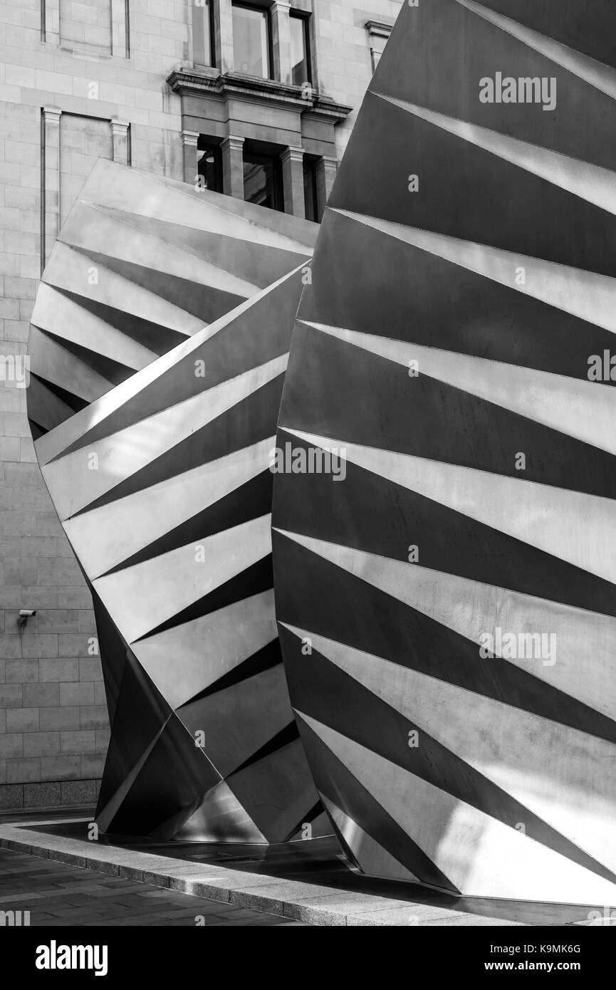 Thomas heatherwick angel wings scultura in Bishops Court Paternoster square city di Londra, Regno Unito Foto Stock