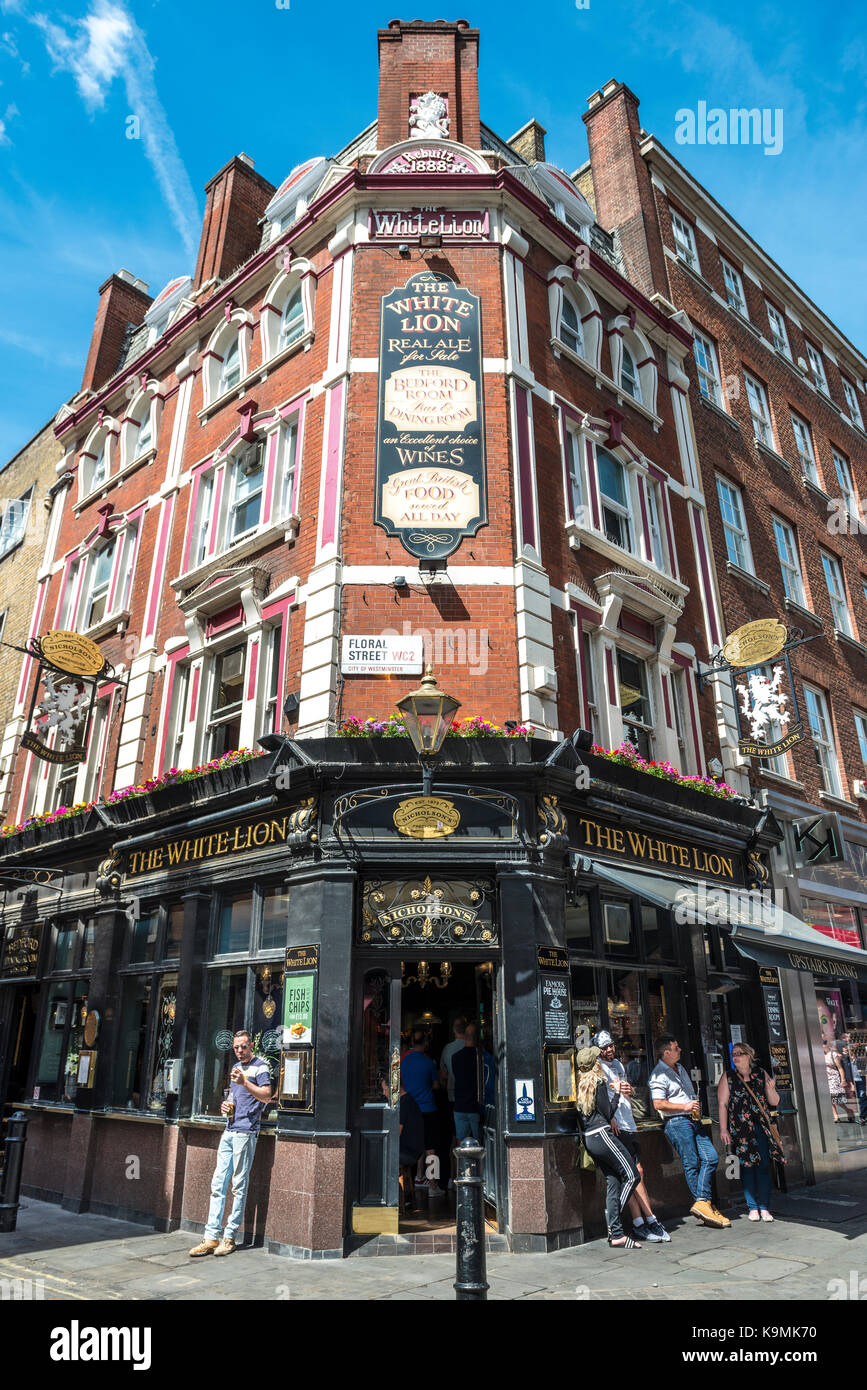 White Lion, pub inglese, bar, ristorante, ristorante, Londra, Inghilterra, Gran Bretagna Foto Stock