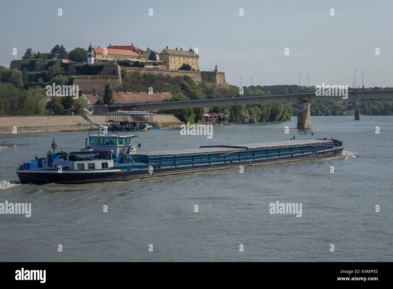 La Serbia, Novi Sad, il fiume Danubio, Petrovaradin fort & Inclus. Foto Stock