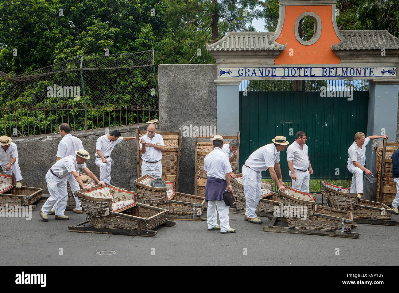 Carreiros in attesa di passeggeri, Funchal, Madeira, Portogallo Foto Stock