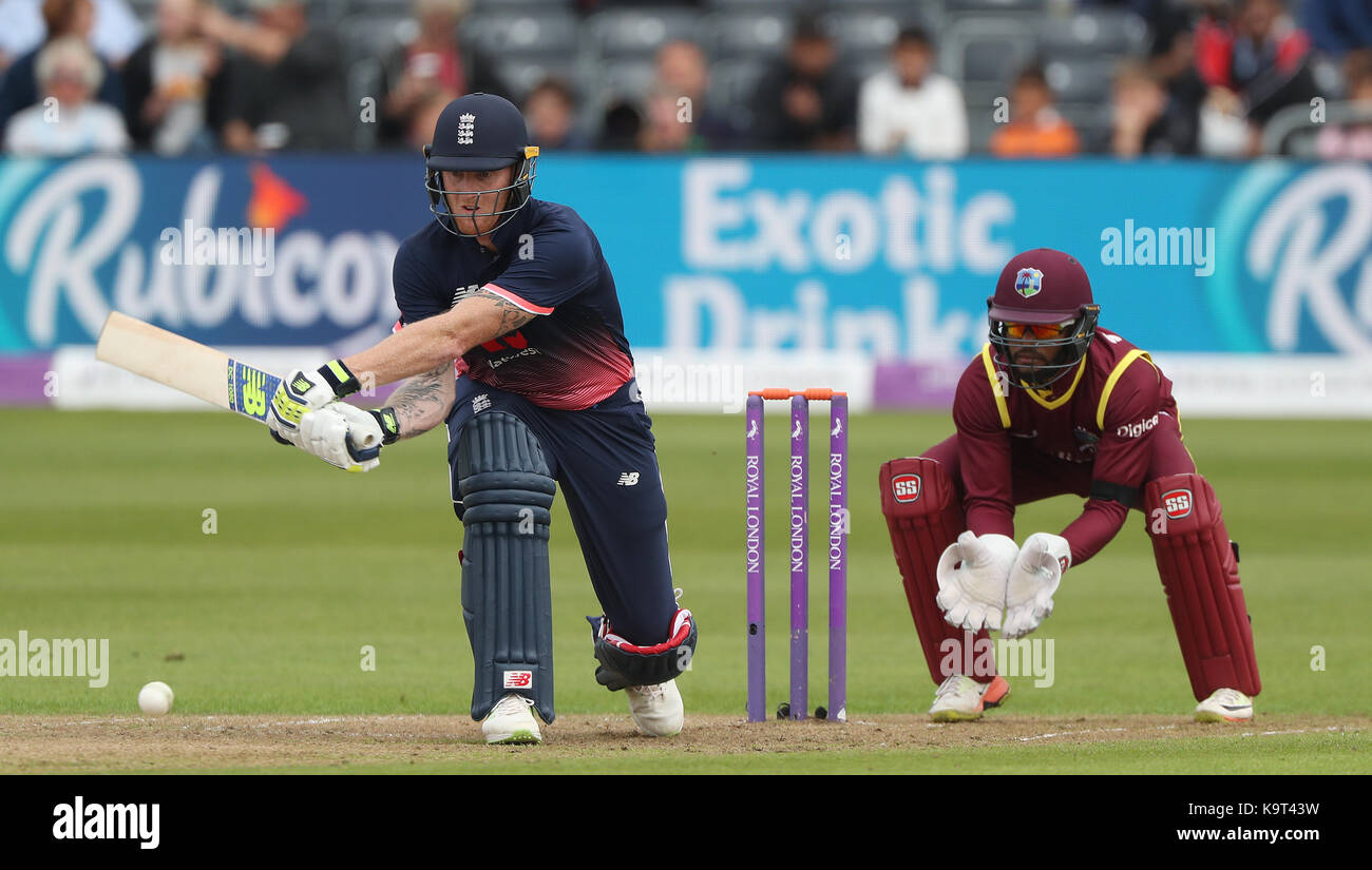 Inghilterra del ben battuta di stokes durante la terza royal london odi in bristol County Ground. Foto Stock