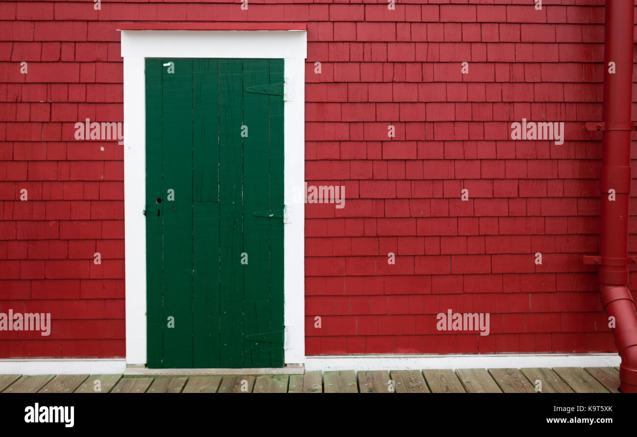 Dettagli architettonici di case e di aziende in lunenburg. fondata nel 1753 lunenburg, Nova Scotia, Canada è designato come sito del patrimonio mondiale dell'UNESCO. Foto Stock