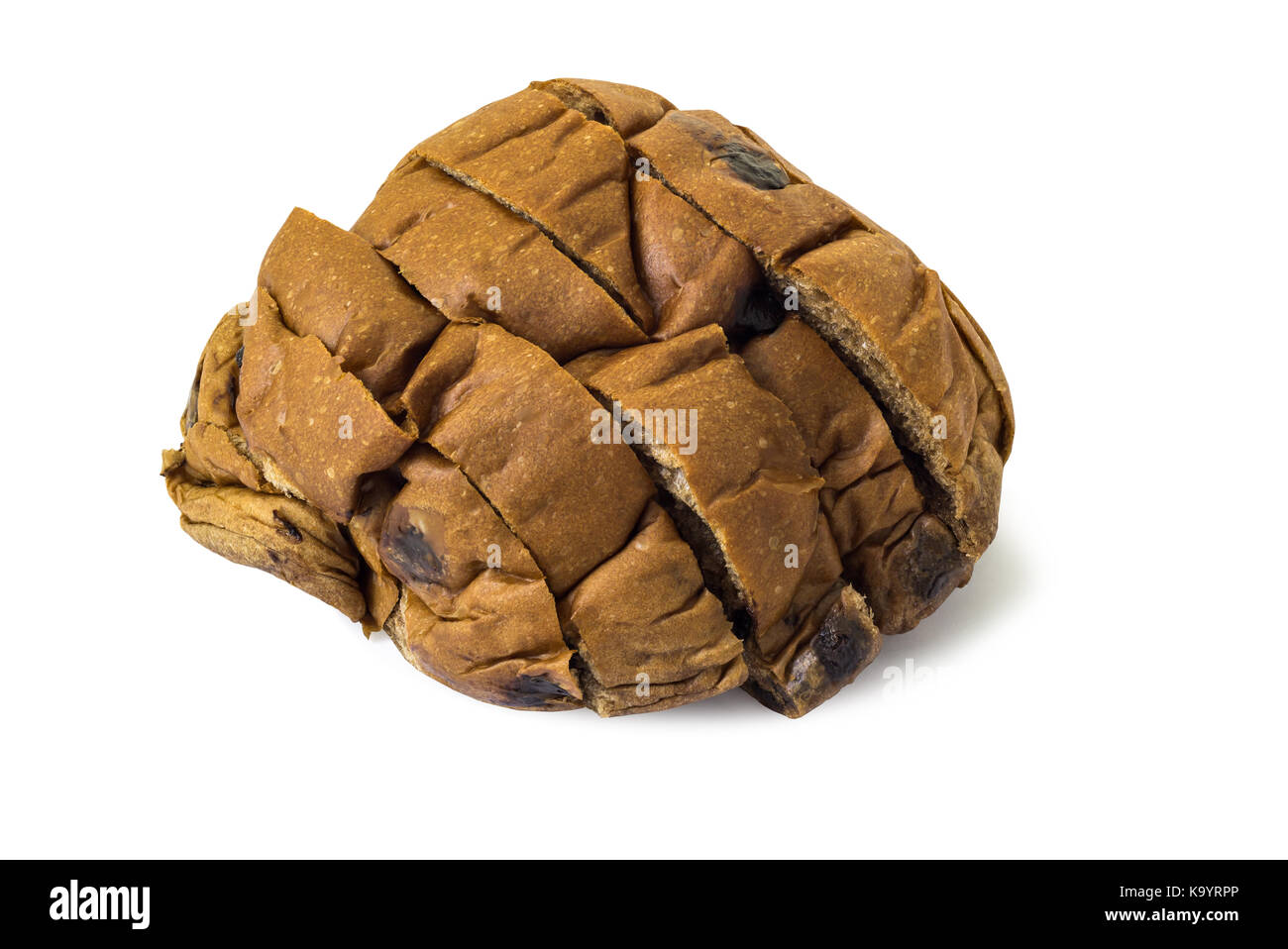 Fette di pane al cioccolato sono isolati su sfondo bianco (percorso di clipping incluso) Foto Stock